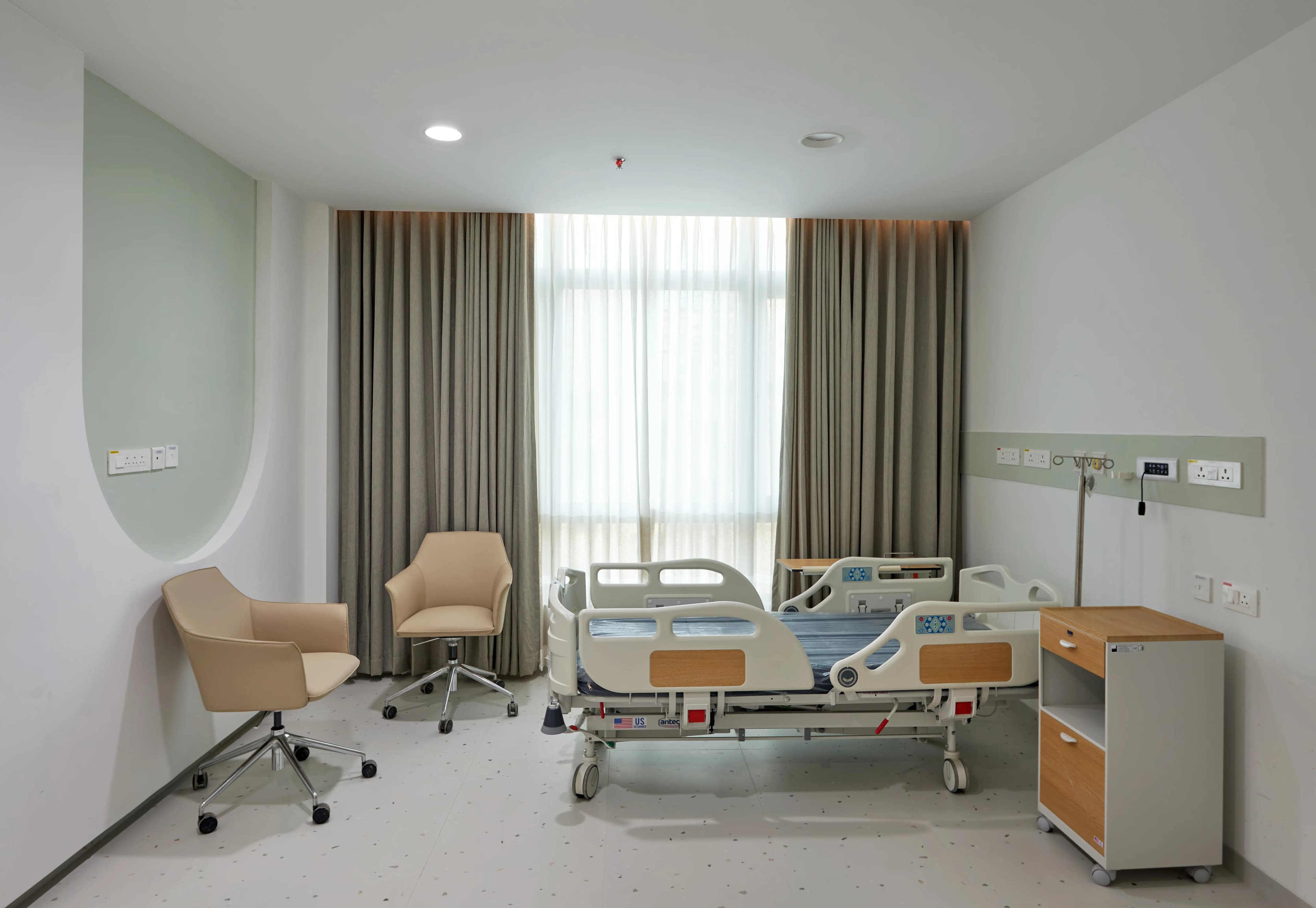 KIMS Hospital Thane Interior 1